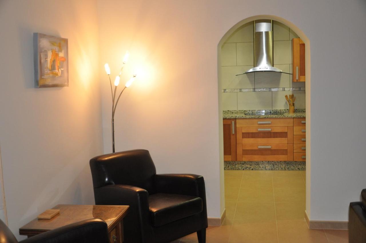El Descanso - By Costadelsolholiday Family Villa By Marina Heated Private Pool! 贝纳尔马德纳 外观 照片