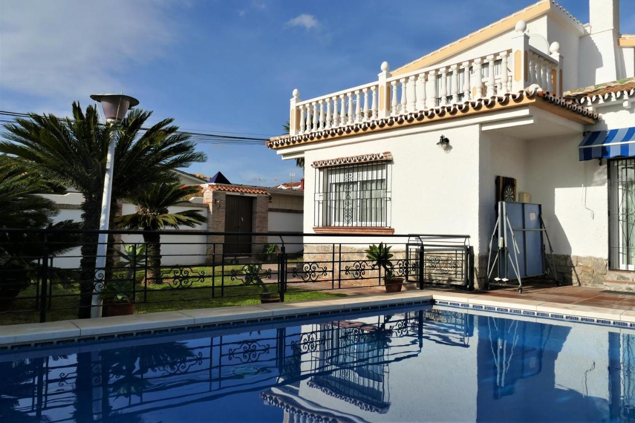 El Descanso - By Costadelsolholiday Family Villa By Marina Heated Private Pool! 贝纳尔马德纳 外观 照片