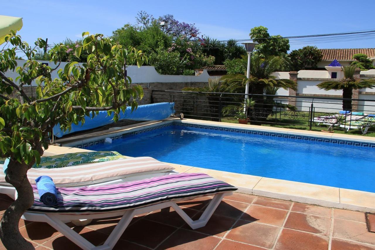 El Descanso - By Costadelsolholiday Family Villa By Marina Heated Private Pool! 贝纳尔马德纳 外观 照片