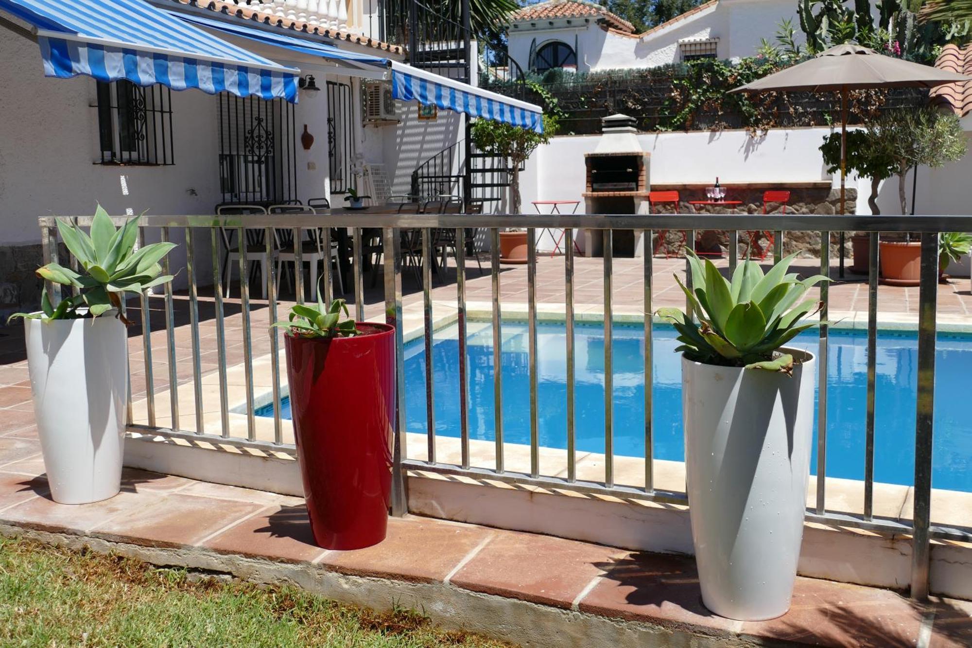 El Descanso - By Costadelsolholiday Family Villa By Marina Heated Private Pool! 贝纳尔马德纳 外观 照片